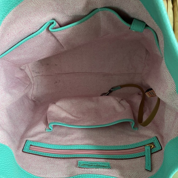 Dooney & Bourke Belvedere & Kisslock Wallet Spearmint/Tiffany Leather - Picture 12 of 15